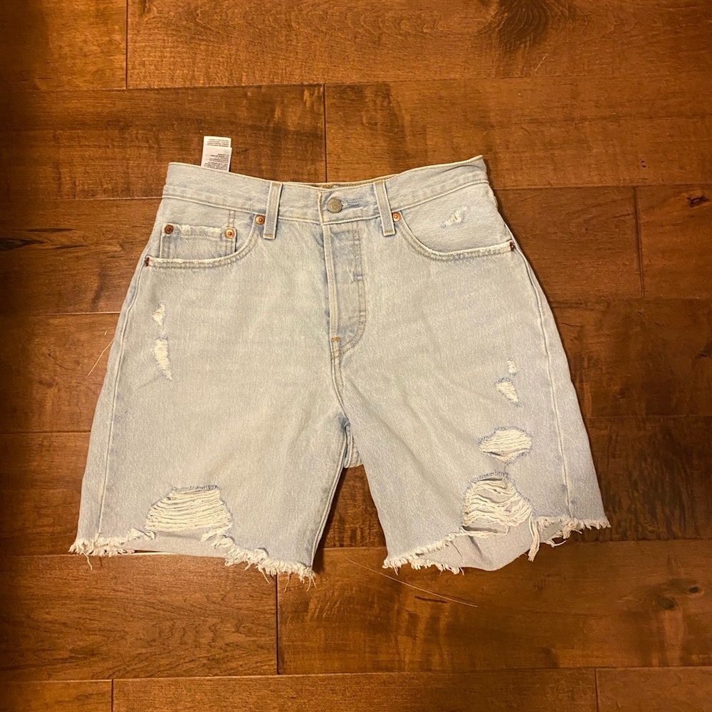 Levi jean short